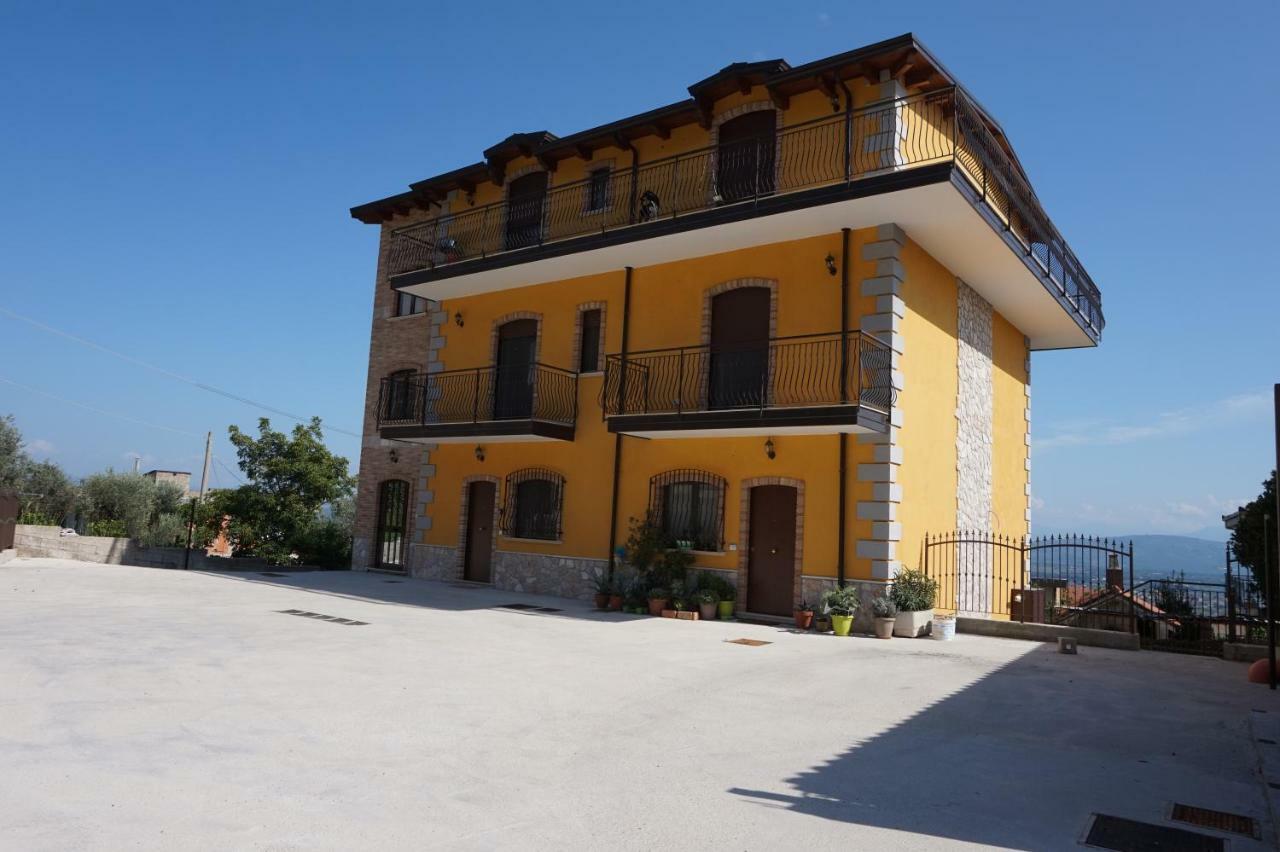 A Casa Di Laura B&B Apartments Campagna Luaran gambar